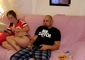 Amateur Porn watching couple can out fuck the porn pros