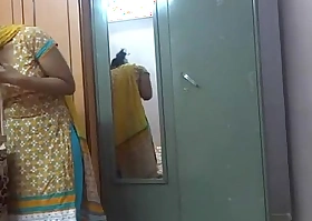 Indian dilettante women lily copulation - xvideos porn video