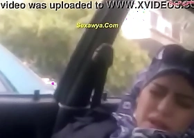 سكس مصرية محجبة في السيارة