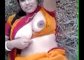 Desi bhabhi with reference to outdoor sex
