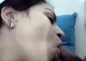 Desi bhabi sex peel filmed in a college dorm