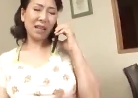 Japanese Mom caught wits stepson