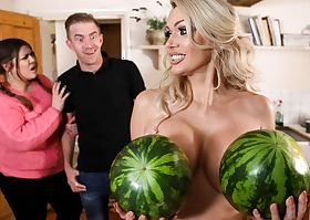 Amber Jayne & Danny D in New To Nudism - BRAZZERS