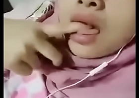 Jilbab video call hook-up