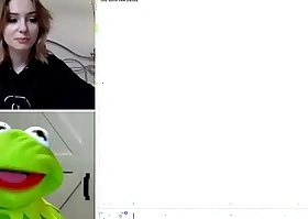 Kermit Flashed On Omegle 12