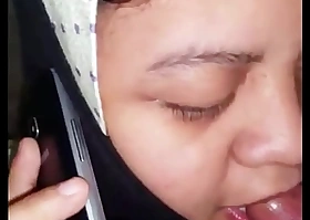 JIlbab - Nyepong Sambil telpon - fullsange blogspot porn