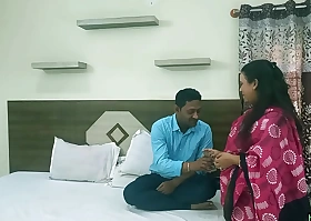 Indian hot Bengali Bhabhi secret sex! with clear smutty audio
