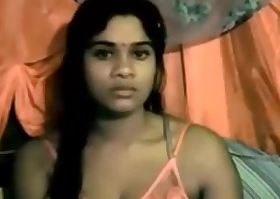 Indian girl reveals her body