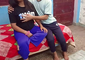 Nokar ki salary na deni pade isliye malkin ne fuking kar li. Big pair indian video Hindi chudai