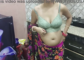 Desi Indian Bhabhi Cheating prevalent Pinch pennies and gender from brother-in-law concerning kitchen Acting Movie hindi audio