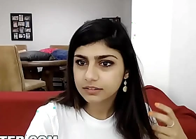 CAMSTER - Mia Khalifa's Webcam Turns Mainly Before She's Obtainable
