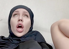 Nonsensical muslim babe gonna cum